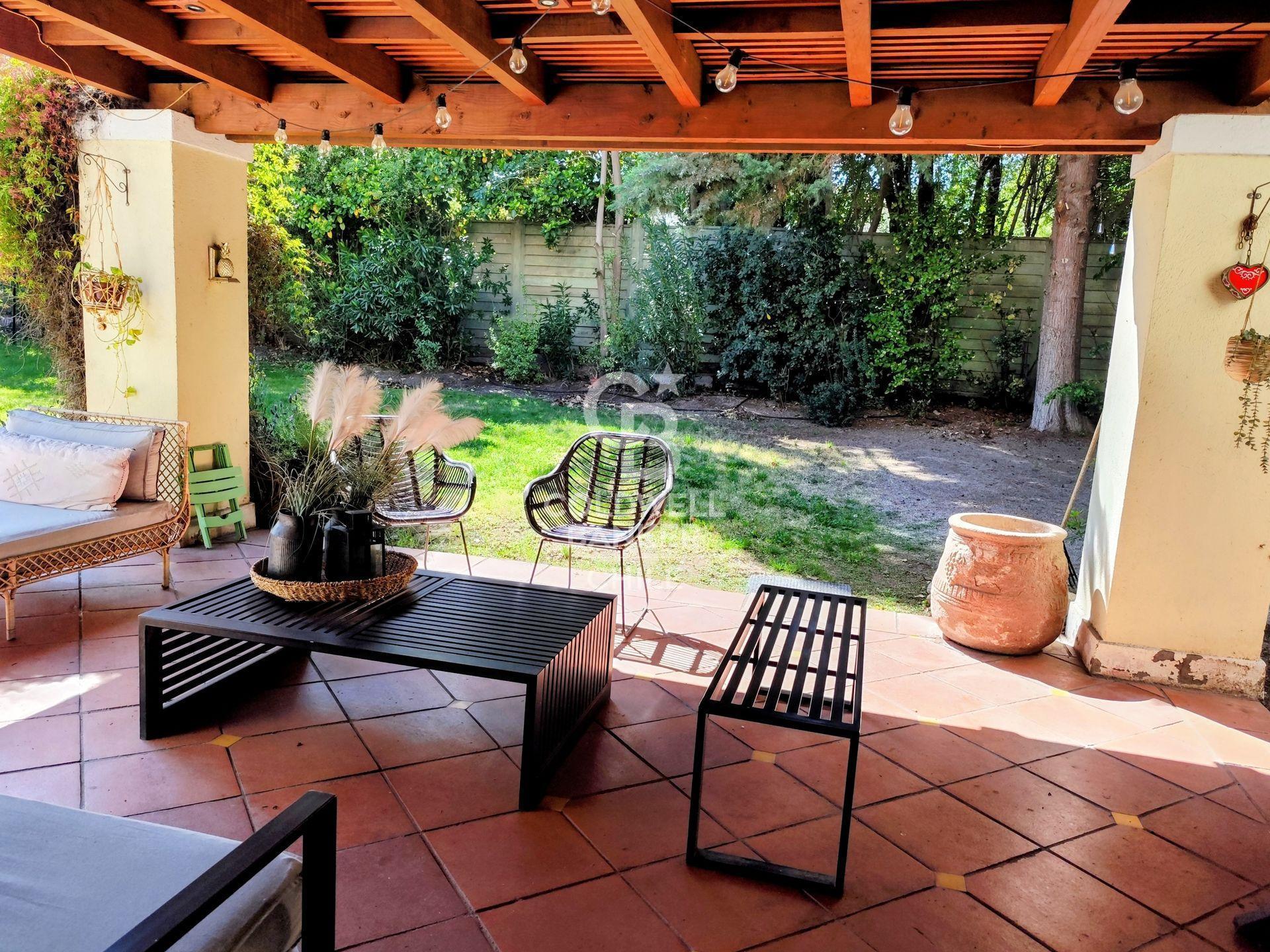 Colina, Chile, 4 Bedrooms Bedrooms, ,4 BathroomsBathrooms,Residential,For Sale,1949252