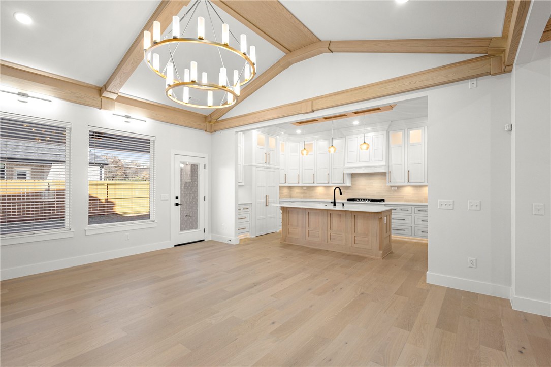 Centerton, Arkansas, 72719, United States, 4 Bedrooms Bedrooms, ,4 BathroomsBathrooms,Residential,For Sale,1991183