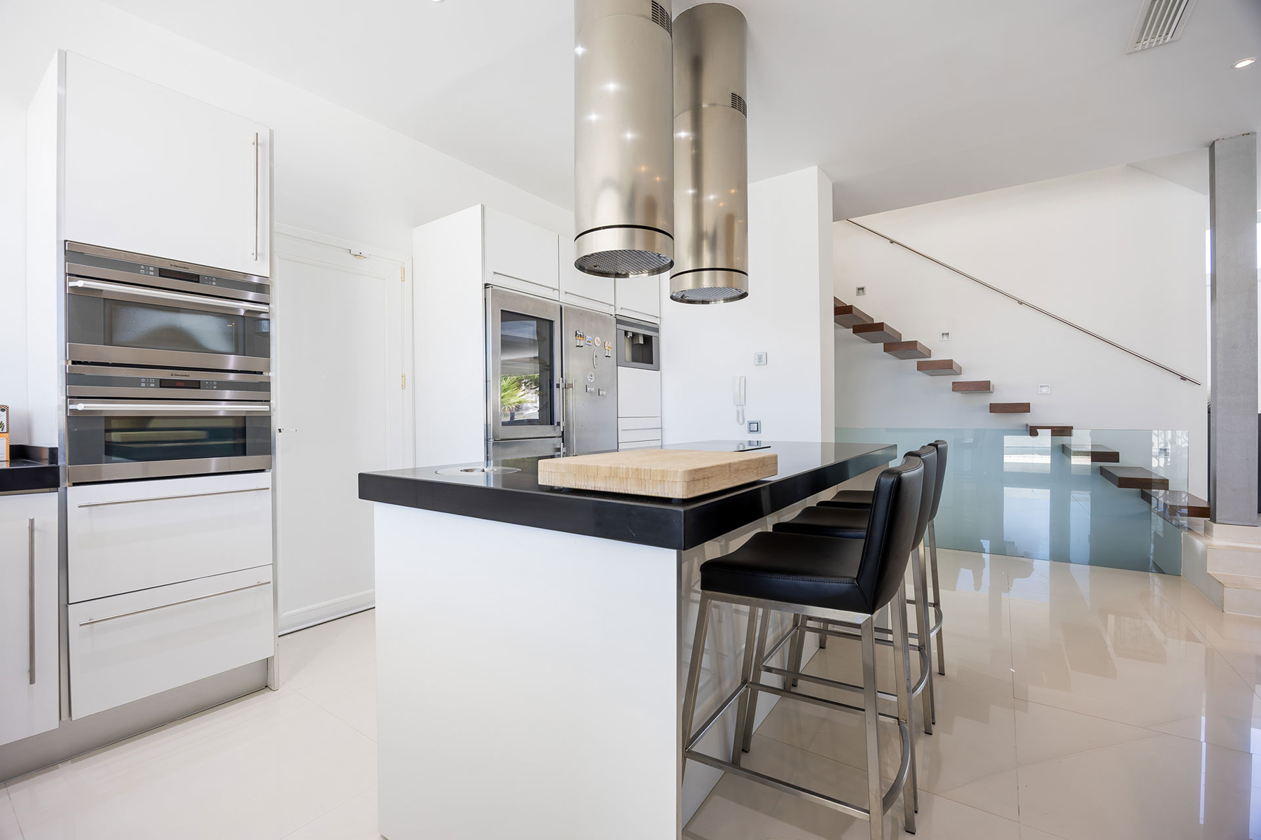  Contemporary villa in Novo Sancti Petri with garden and pool - 物件實景