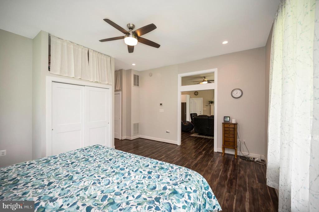 Linden, Virginia, 22642, United States, 5 Bedrooms Bedrooms, ,4 BathroomsBathrooms,Residential,For Sale,2037897