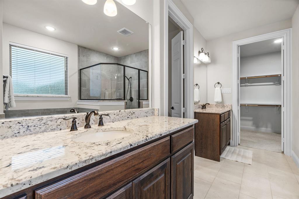 Waxahachie, Texas, 75165, United States, 4 Bedrooms Bedrooms, ,3 BathroomsBathrooms,Residential,For Sale,1981822