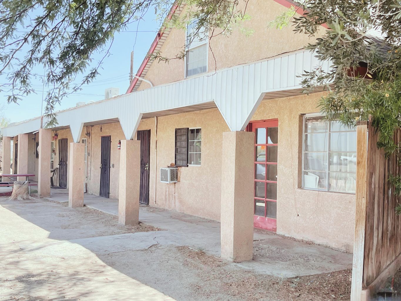 Blythe, California, 92225, United States, 12 Bedrooms Bedrooms, ,10 BathroomsBathrooms,Residential,For Sale,1944843