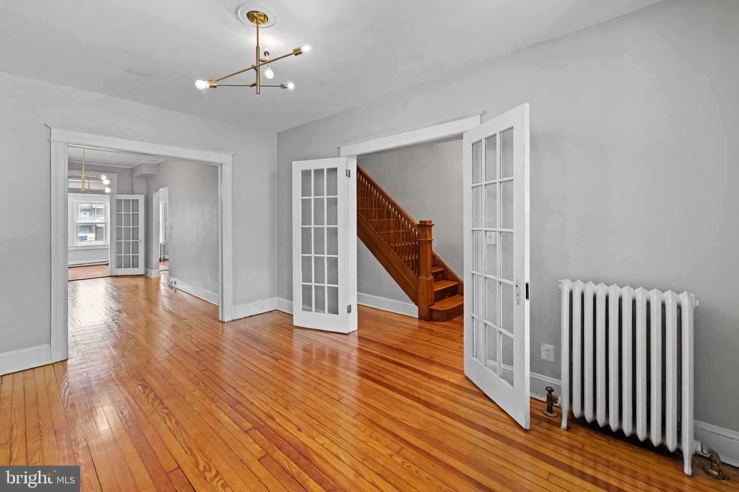 Washington, District of Columbia, 20002, United States, 3 Bedrooms Bedrooms, ,2 BathroomsBathrooms,Residential,For Sale,1964889