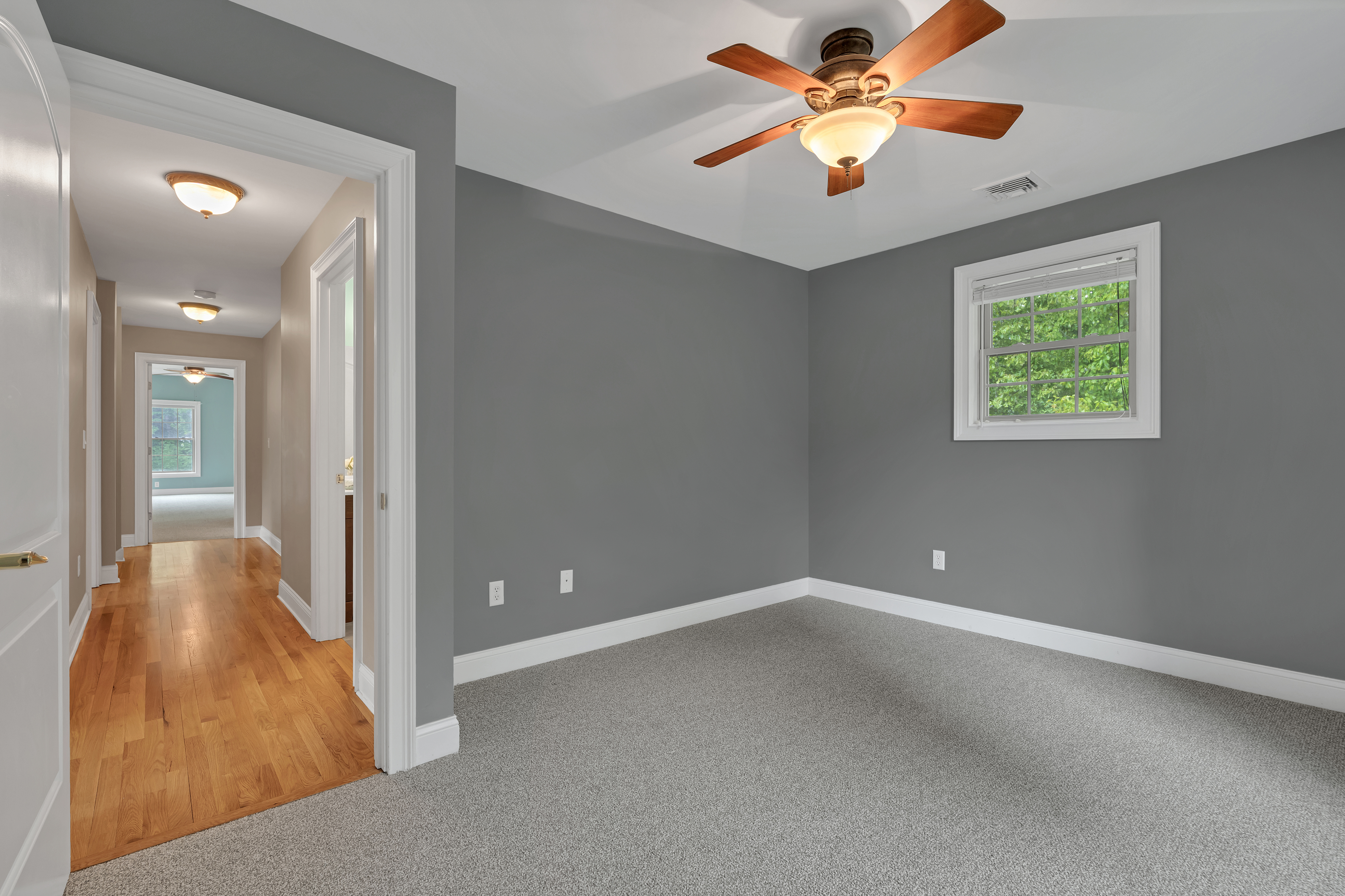  Charming 5-Bedroom Sale Listing in Waterford - 物件實景