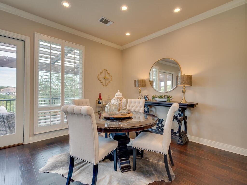 Austin, Texas, 78732, United States, 2 Bedrooms Bedrooms, ,2 BathroomsBathrooms,Residential,For Sale,1849026