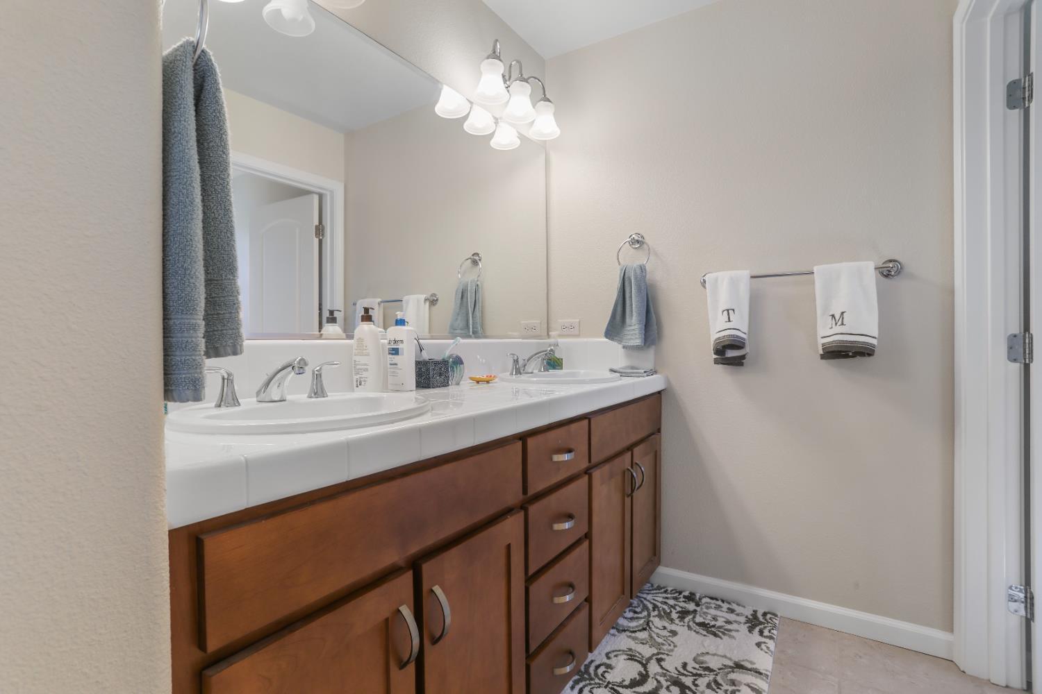 Dublin, California, 94568, United States, 2 Bedrooms Bedrooms, ,3 BathroomsBathrooms,Residential,For Sale,1879034