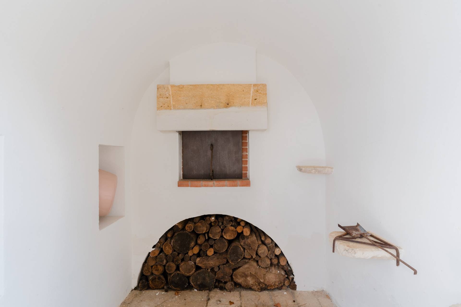 Gioia del Colle, Bari, 70023, IT, 6 Bedrooms Bedrooms, ,9 BathroomsBathrooms,Residential,For Sale,1991978