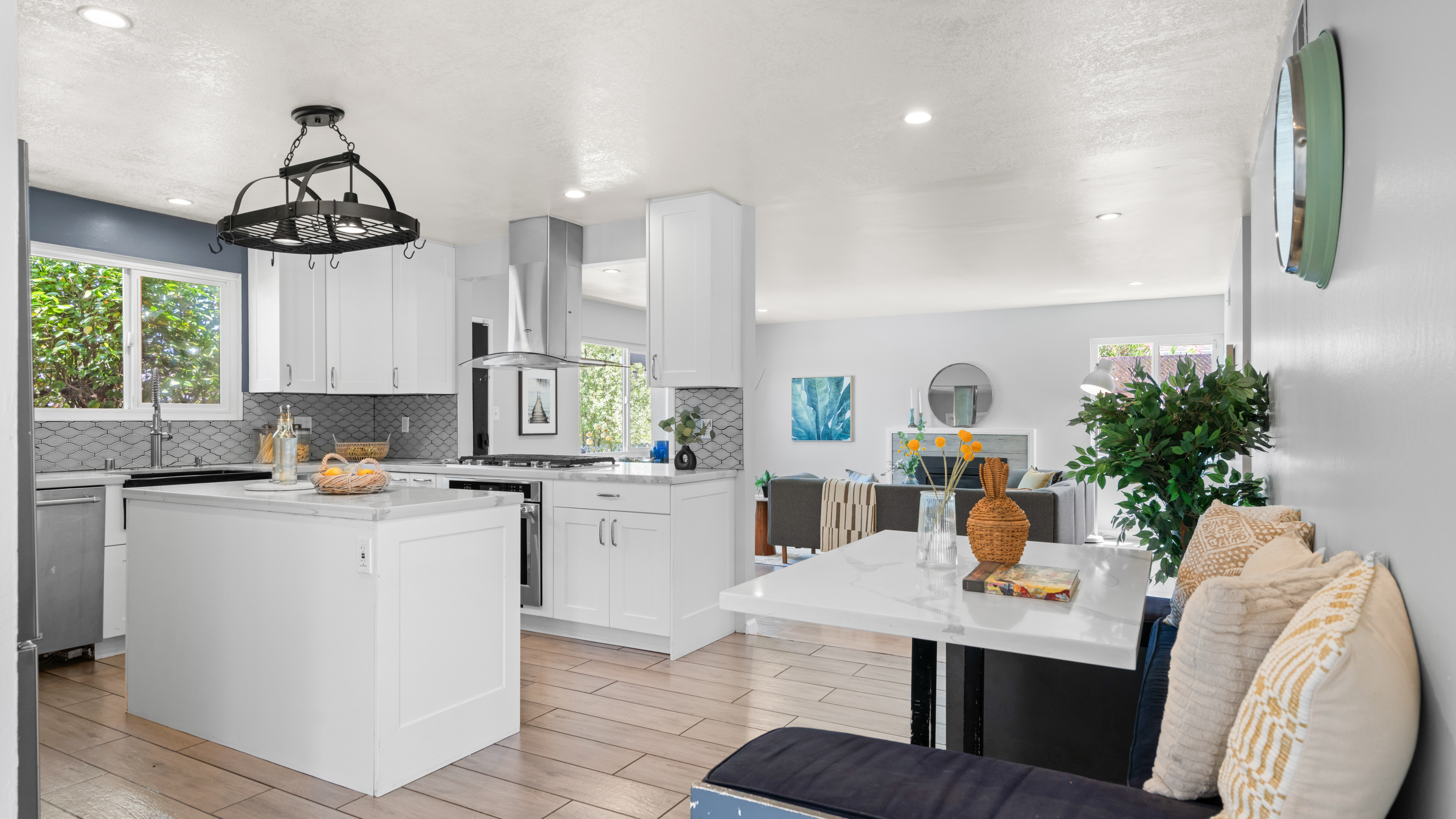  Turnkey Modern Rancher in Novato’s Desirable President’s Area - 物件實景