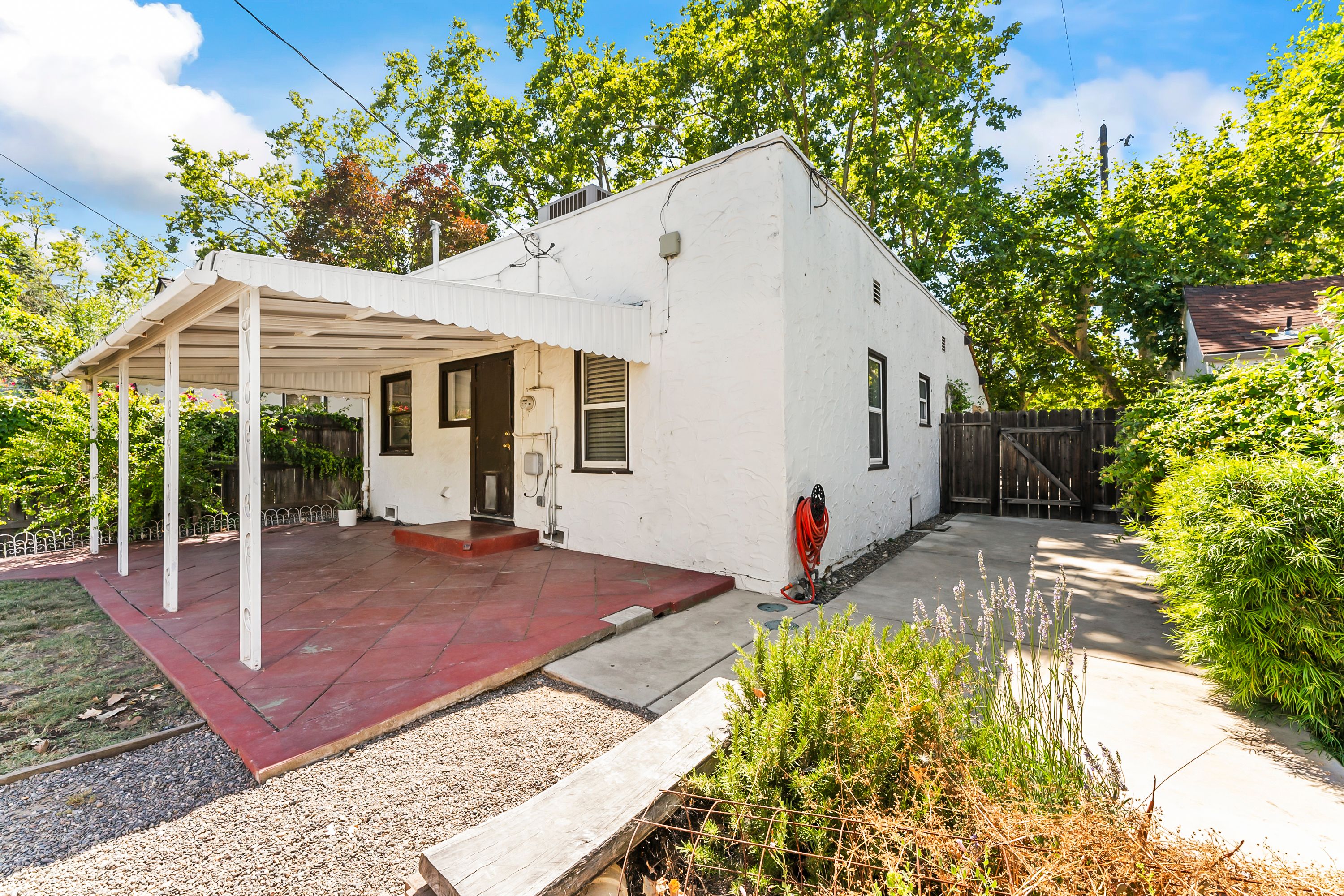  2653 Freeport Boulevard, Sacramento, CA 95818 - 物件實景