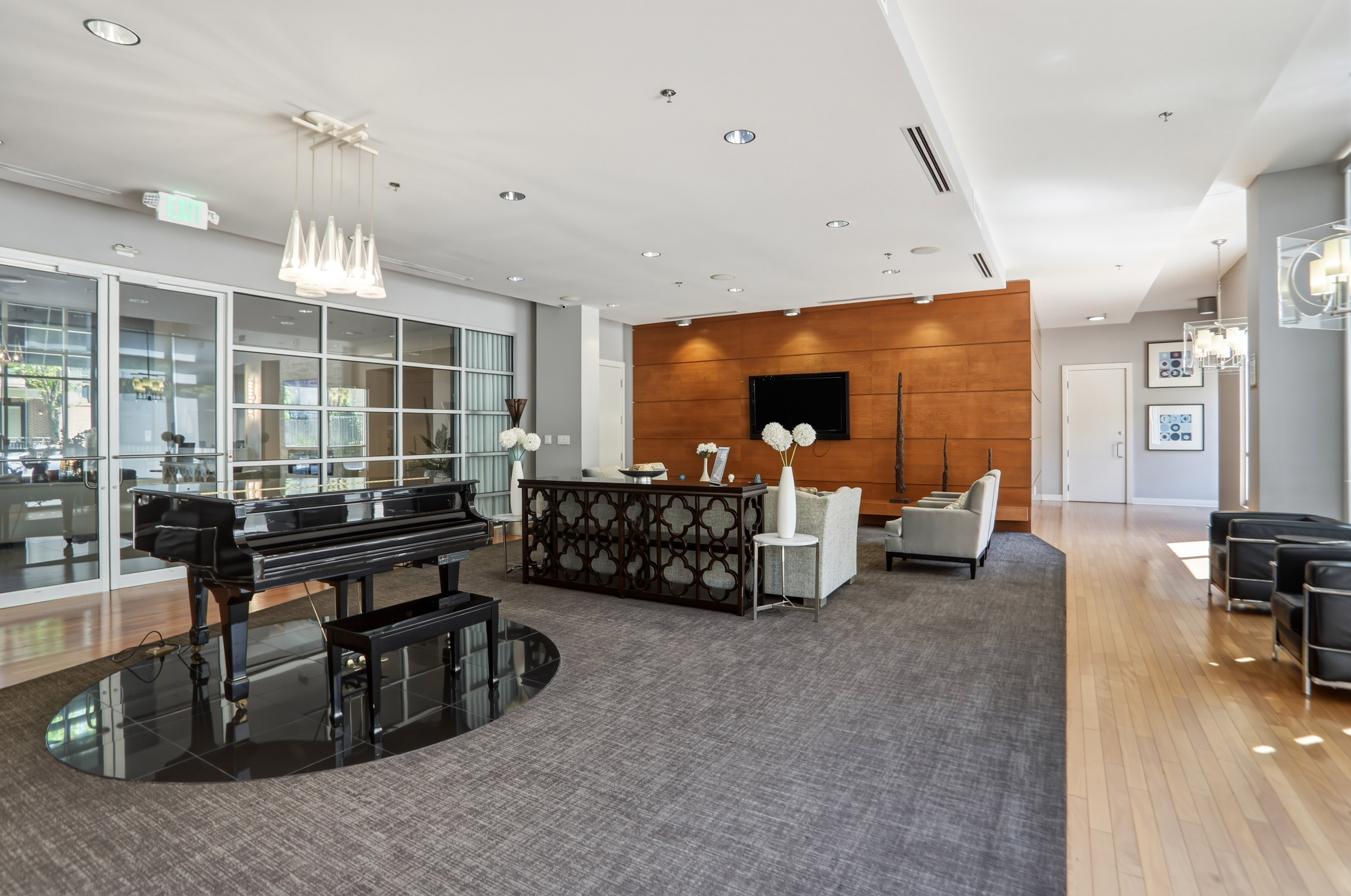  Sophisticated Cosmopolitan Residence Offering Effortless In-Town Living - 物件實景