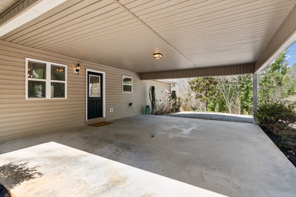 Blairsville, Georgia, 30512, United States, 4 Bedrooms Bedrooms, ,3 BathroomsBathrooms,Residential,For Sale,1913055