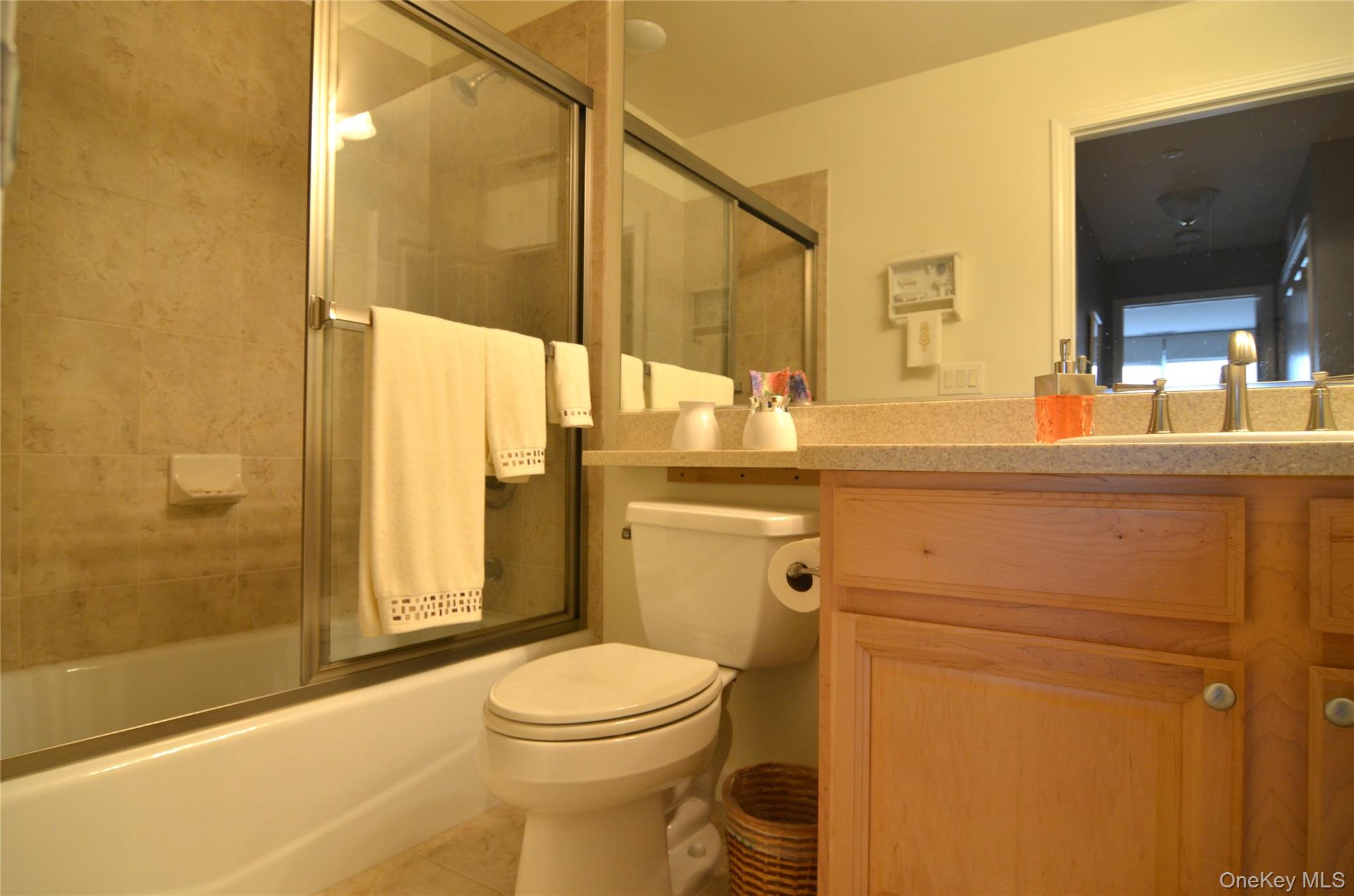 Haverstraw, New York, 10927, United States, 2 Bedrooms Bedrooms, ,2 BathroomsBathrooms,Residential,For Sale,1961426