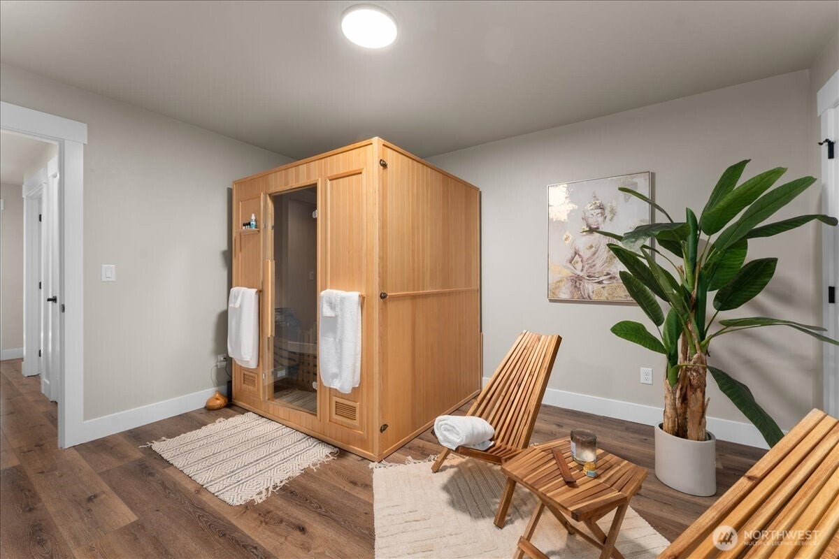 East Wenatchee, Washington, 98802, United States, 2 Bedrooms Bedrooms, ,2 BathroomsBathrooms,Residential,For Sale,1942009