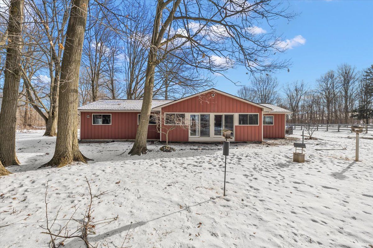 Metamora, Michigan, 48455, United States, 3 Bedrooms Bedrooms, ,2 BathroomsBathrooms,Residential,For Sale,1705008