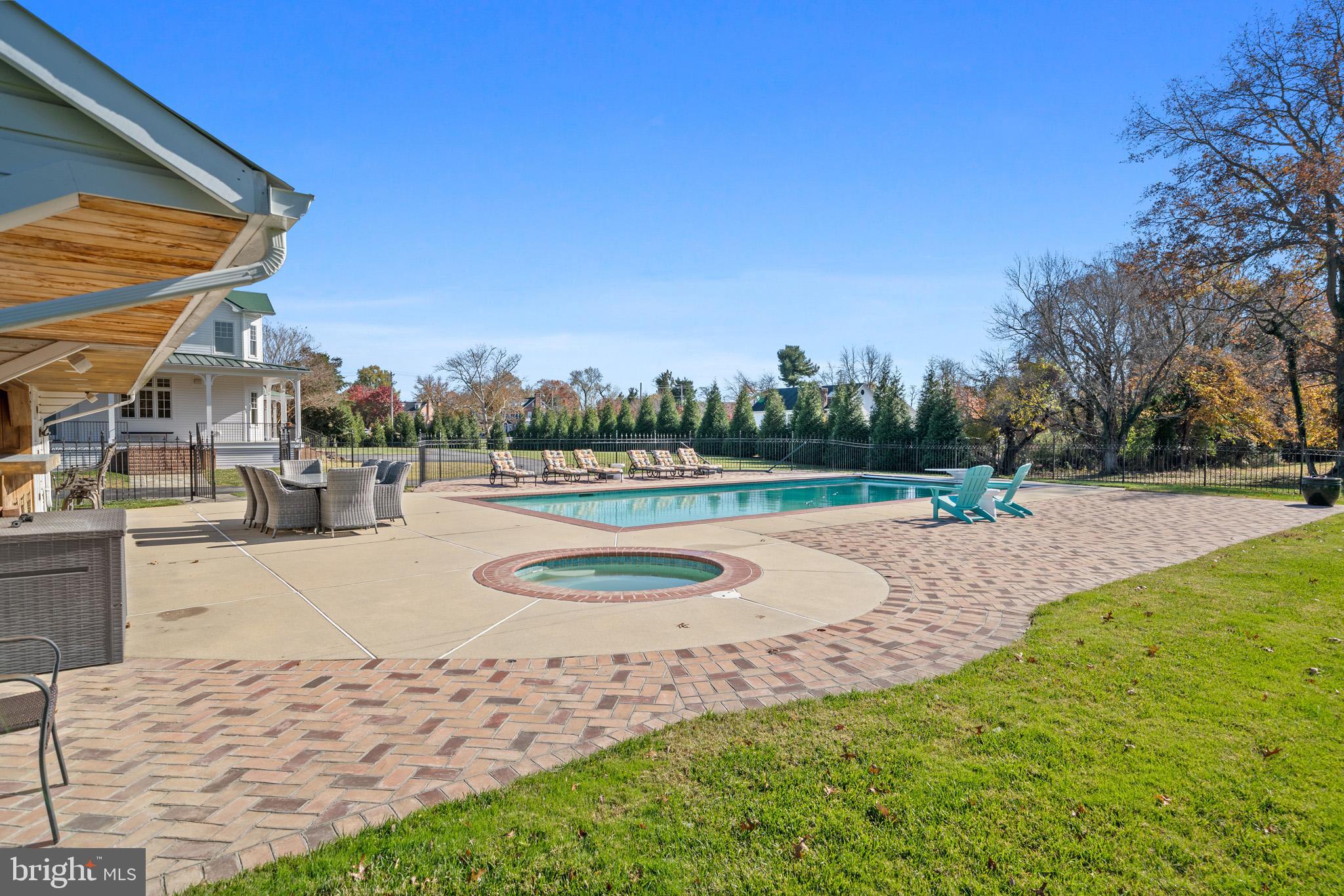 La Plata, Maryland, 20646, United States, 5 Bedrooms Bedrooms, ,4 BathroomsBathrooms,Residential,For Sale,1990245