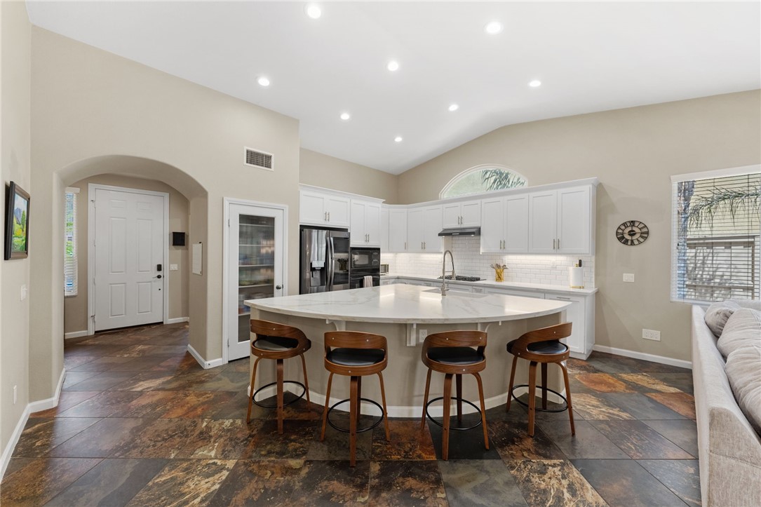 Lake Elsinore, California, 92532, United States, 3 Bedrooms Bedrooms, ,3 BathroomsBathrooms,Residential,For Sale,2049094