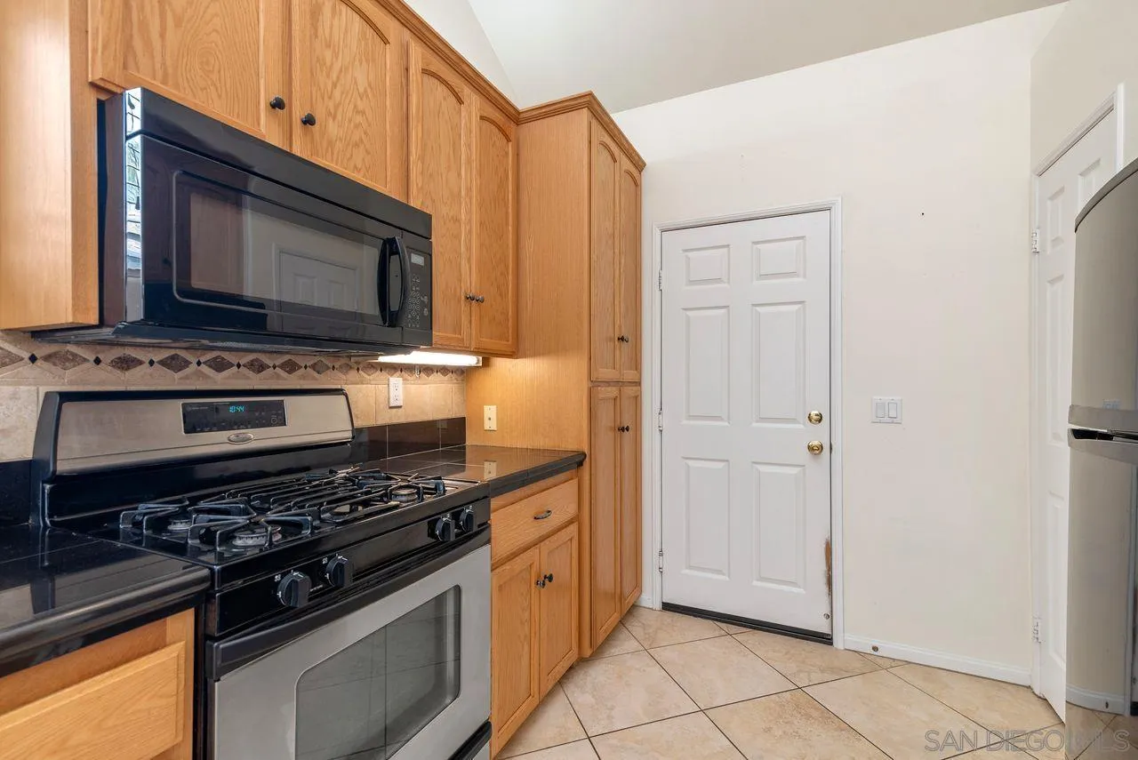 Poway, California, 92064, United States, 3 Bedrooms Bedrooms, ,2 BathroomsBathrooms,Residential,For Sale,1837304