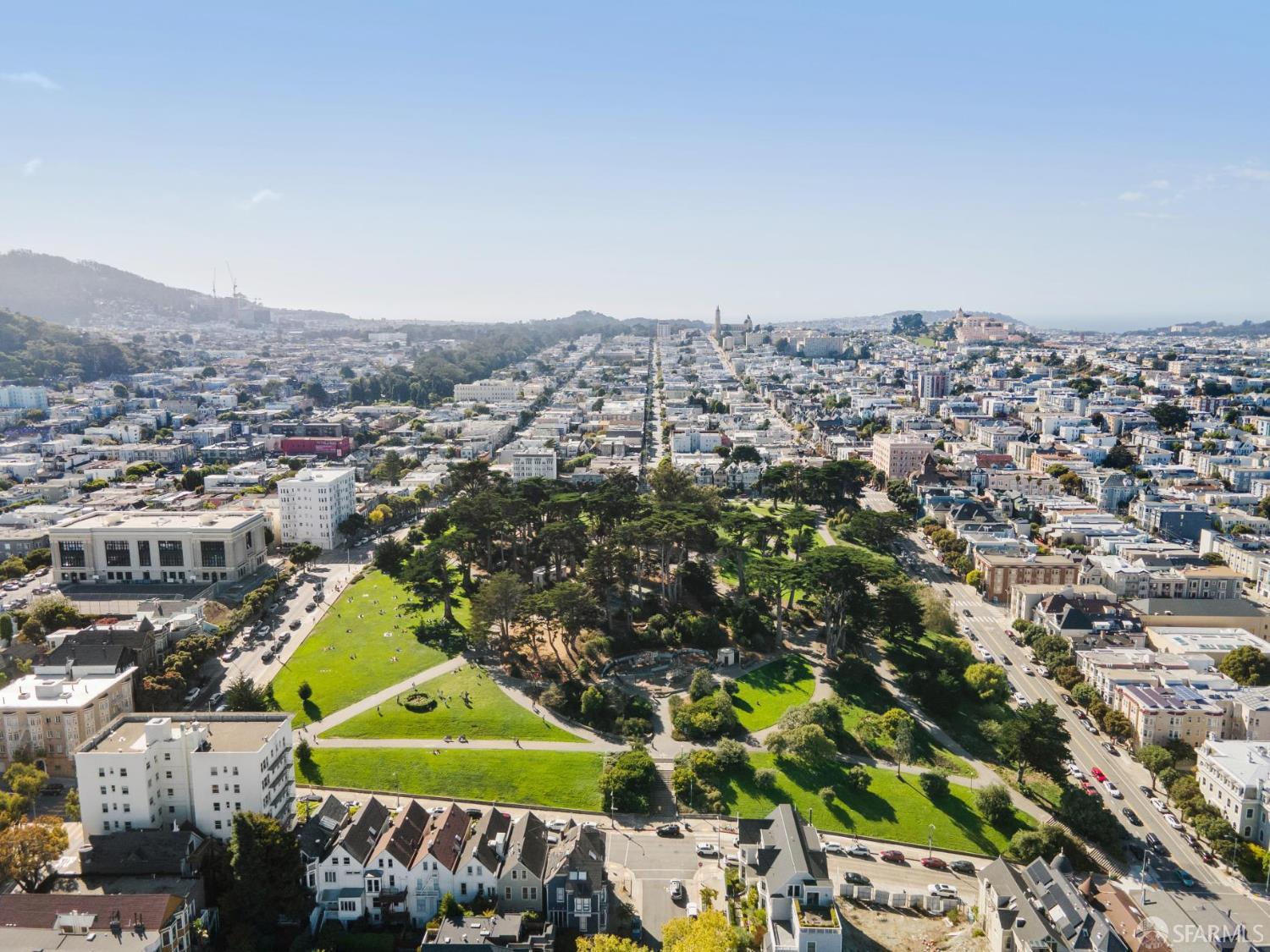 San Francisco, California, 94117, United States, 17 Bedrooms Bedrooms, ,Residential,For Sale,1994425