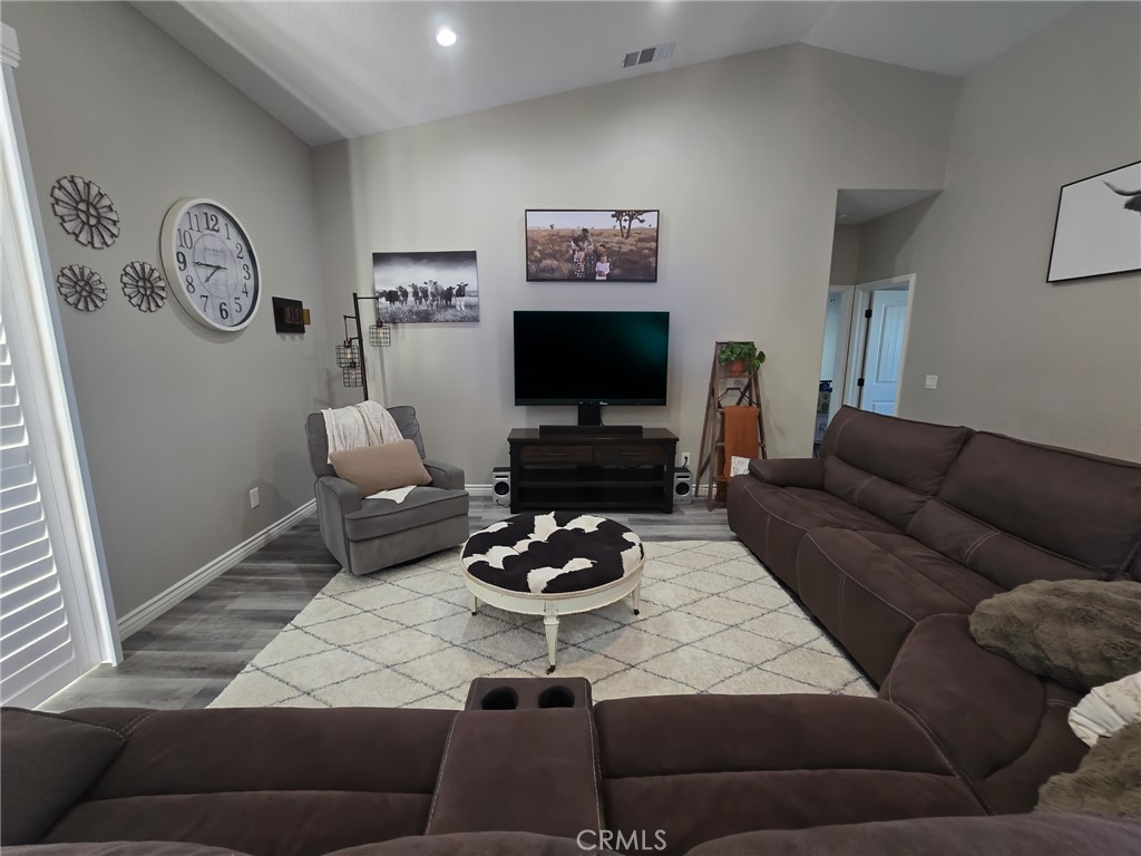 Apple Valley, California, 92308, United States, 4 Bedrooms Bedrooms, ,3 BathroomsBathrooms,Residential,For Sale,2000877