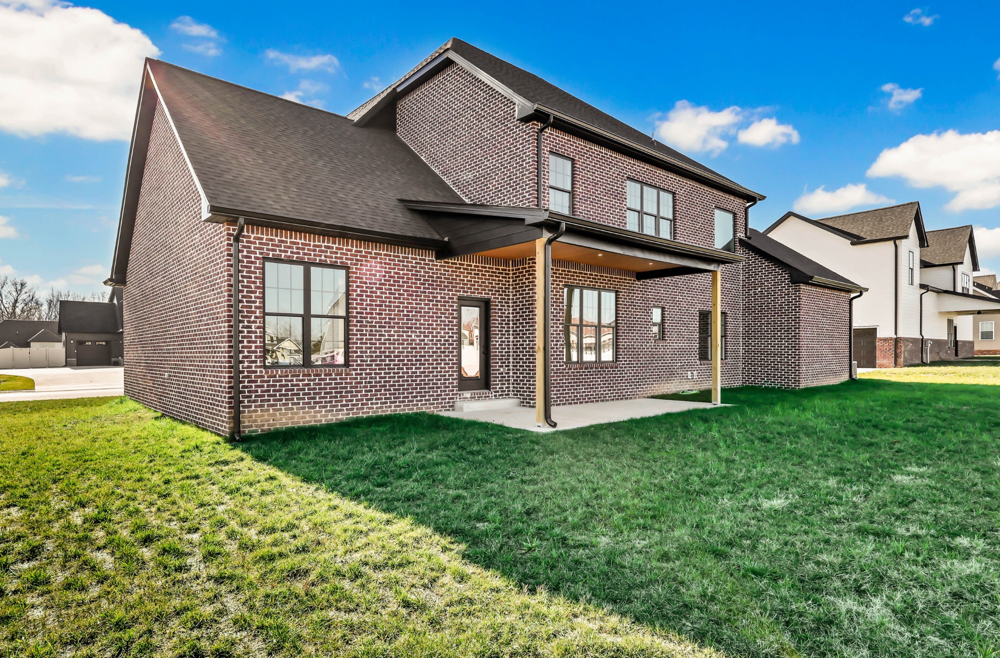 Clarksville, Tennessee, 37043, United States, 4 Bedrooms Bedrooms, ,3 BathroomsBathrooms,Residential,For Sale,1975956