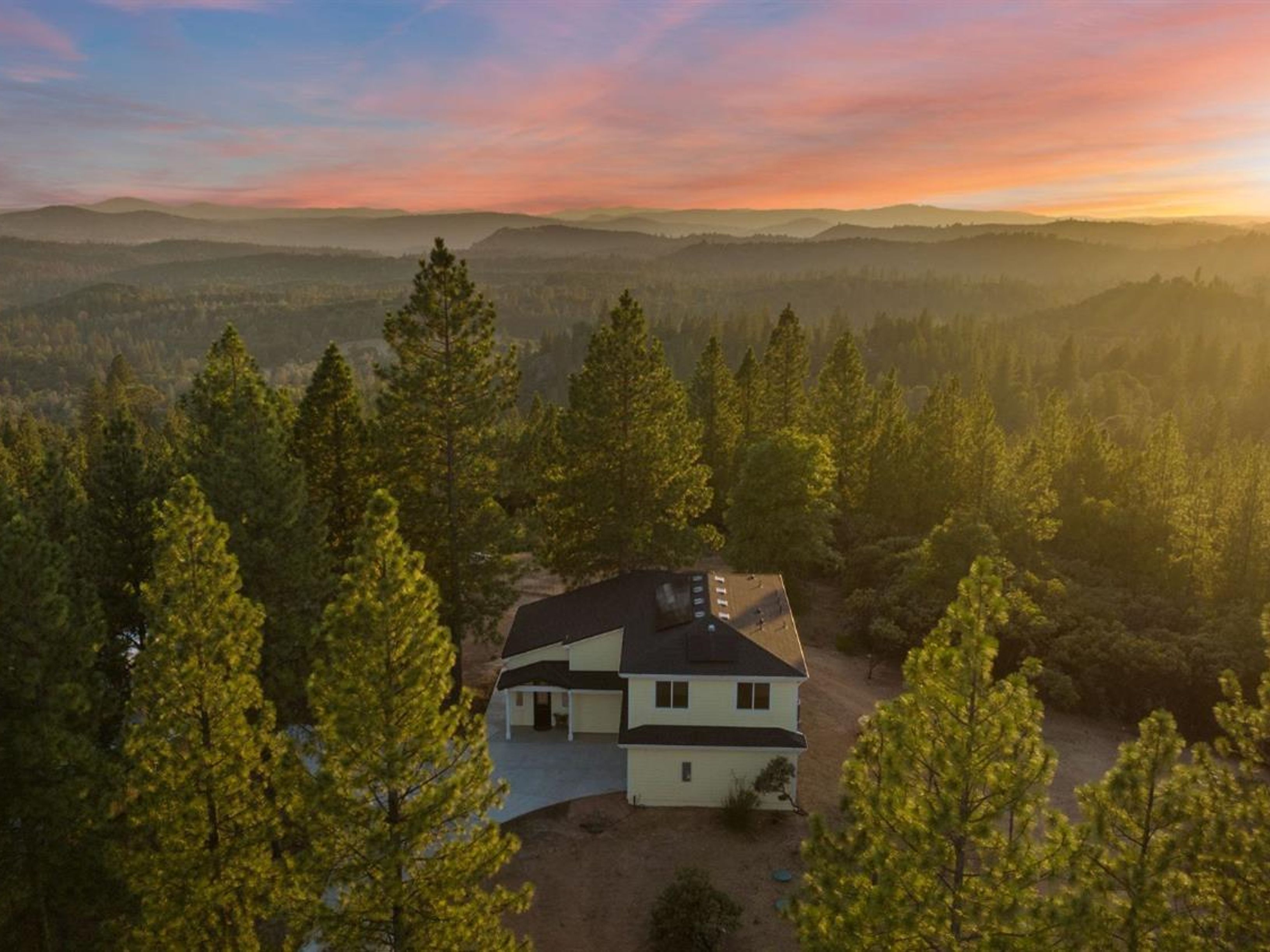  5915 Traverse Creek Road, Garden Valley, CA 95633 - 物件實景