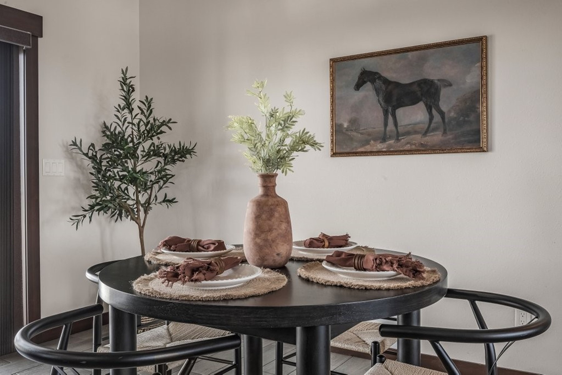  Charming Home with Mountain Views - 物件實景