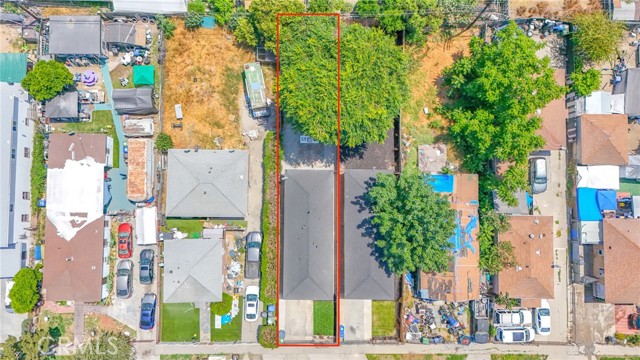 Los Angeles, California, 90059, United States, 2 Bedrooms Bedrooms, ,1 BathroomBathrooms,Residential,For Sale,1974329