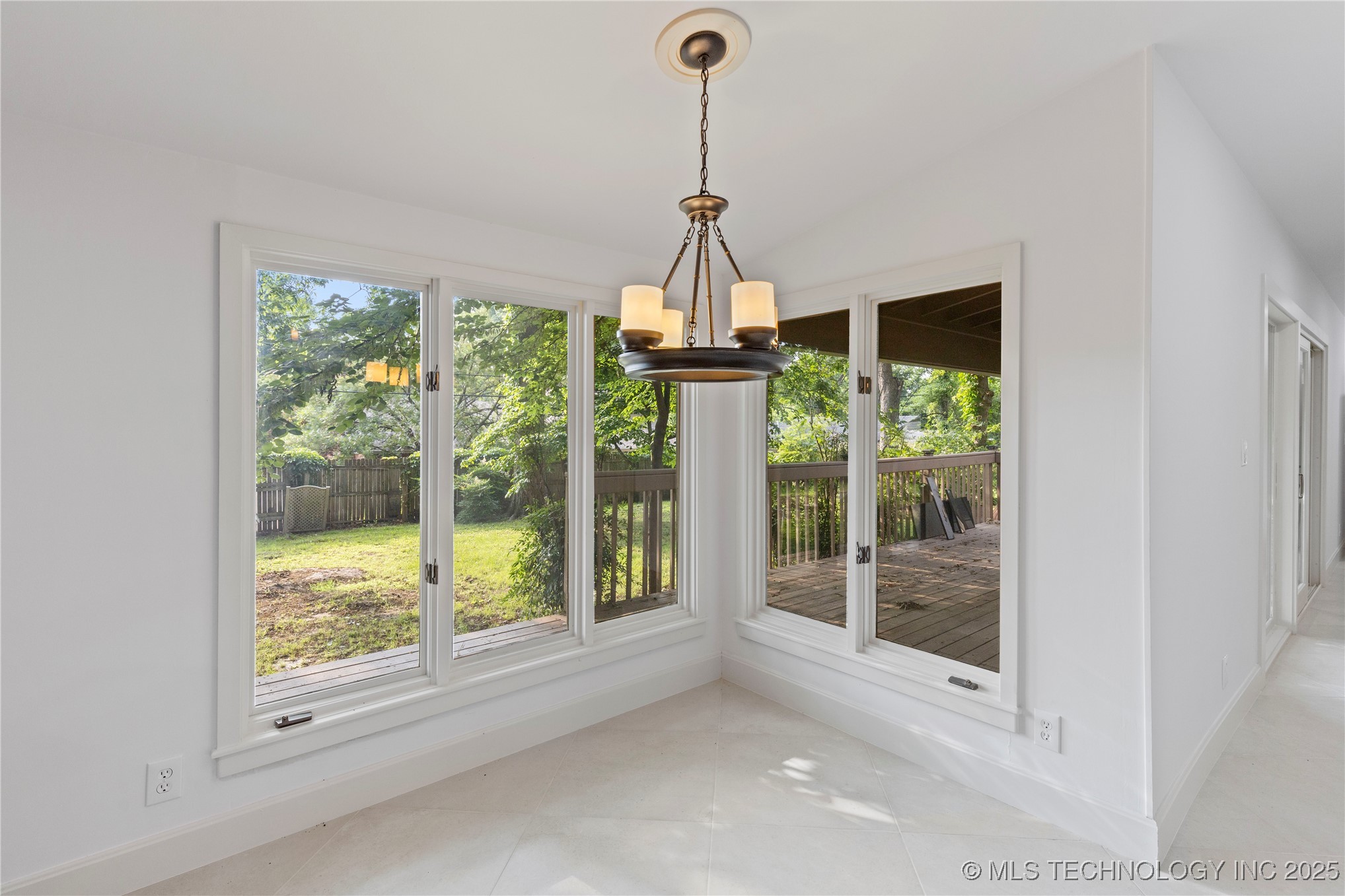 Tulsa, Oklahoma, 74105, United States, 4 Bedrooms Bedrooms, ,3 BathroomsBathrooms,Residential,For Sale,1848646