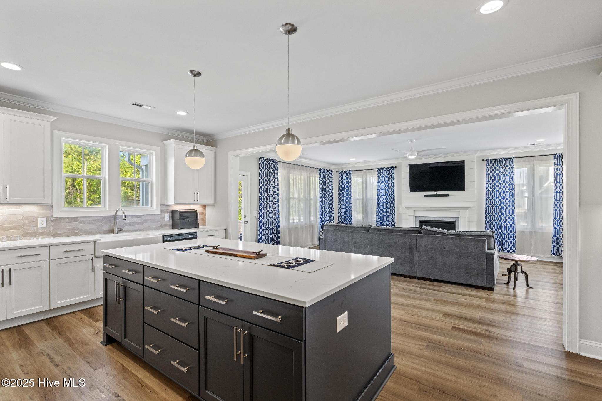 Peletier, North Carolina, 28584, United States, 4 Bedrooms Bedrooms, ,3 BathroomsBathrooms,Residential,For Sale,1976266