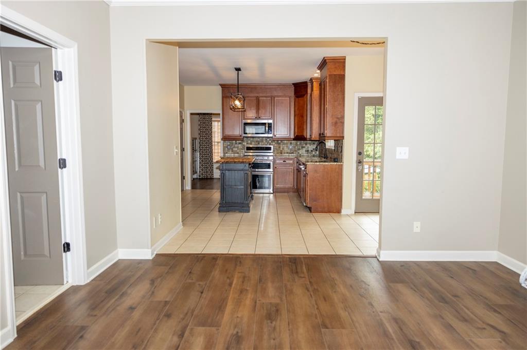 Suwanee, Georgia, 30024, United States, 5 Bedrooms Bedrooms, ,4 BathroomsBathrooms,Residential,For Sale,2005954