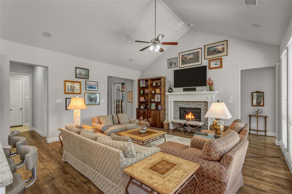 Prosper, Texas, 75078, United States, 4 Bedrooms Bedrooms, ,3 BathroomsBathrooms,Residential,For Sale,1986475