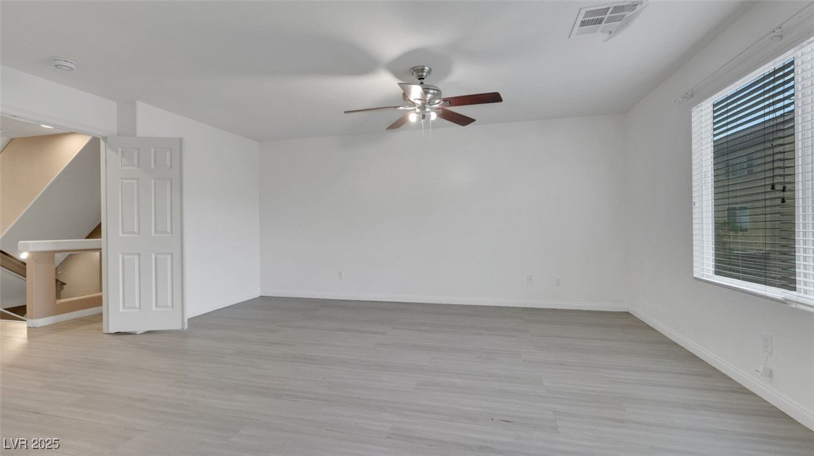 Las Vegas, Nevada, 89139, United States, 5 Bedrooms Bedrooms, ,4 BathroomsBathrooms,Residential,For Sale,1980975