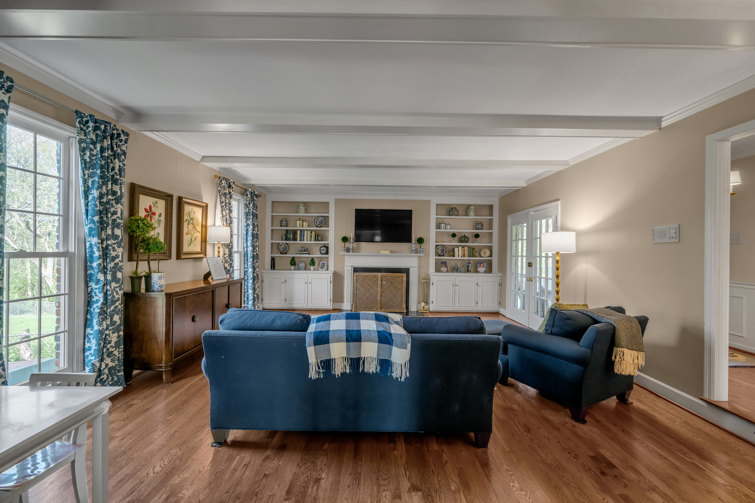  2071 Manor Drive - 物件實景