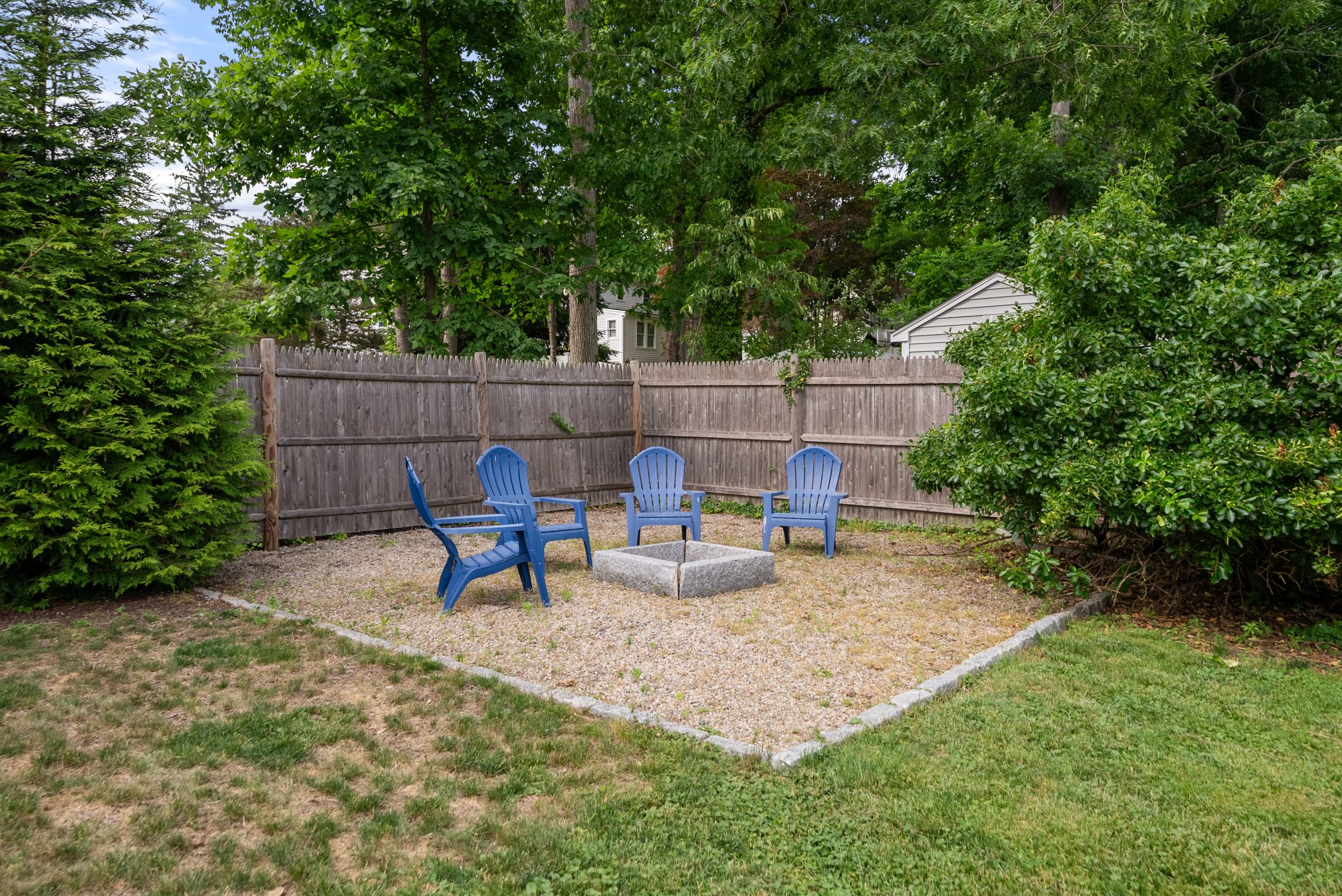  169 Pond St, Cohasset, MA, 02025 - 物件實景