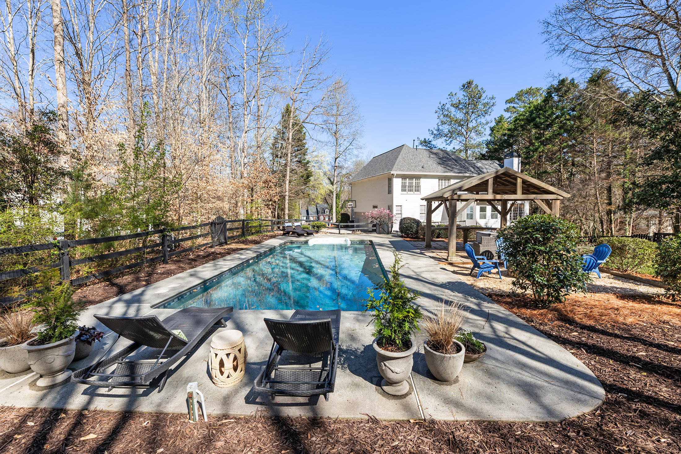  Charming Home Offers the Perfect Blend of Charm, Function, and Location - 物件實景