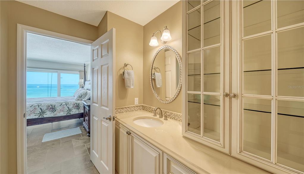Sarasota, Florida, 34242, United States, 2 Bedrooms Bedrooms, ,2 BathroomsBathrooms,Residential,For Sale,1827426