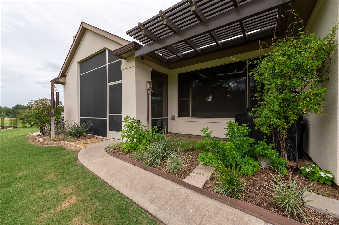 Iola, Texas, 77861, United States, 3 Bedrooms Bedrooms, ,3 BathroomsBathrooms,Residential,For Sale,1896848