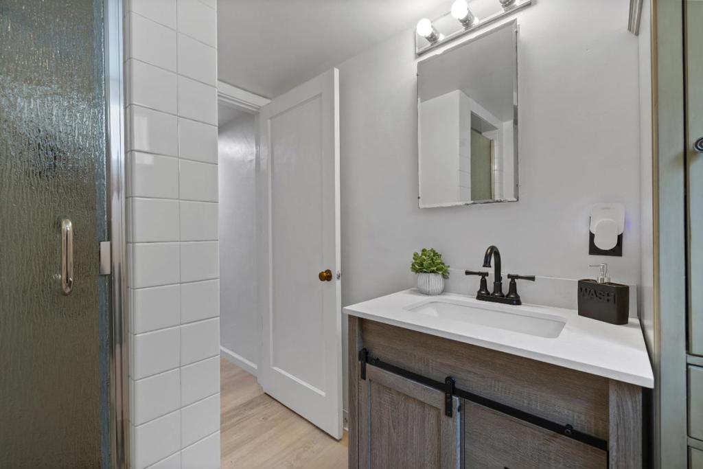 Santa Cruz, California, 95060, United States, 3 Bedrooms Bedrooms, ,3 BathroomsBathrooms,Residential,For Sale,1976527