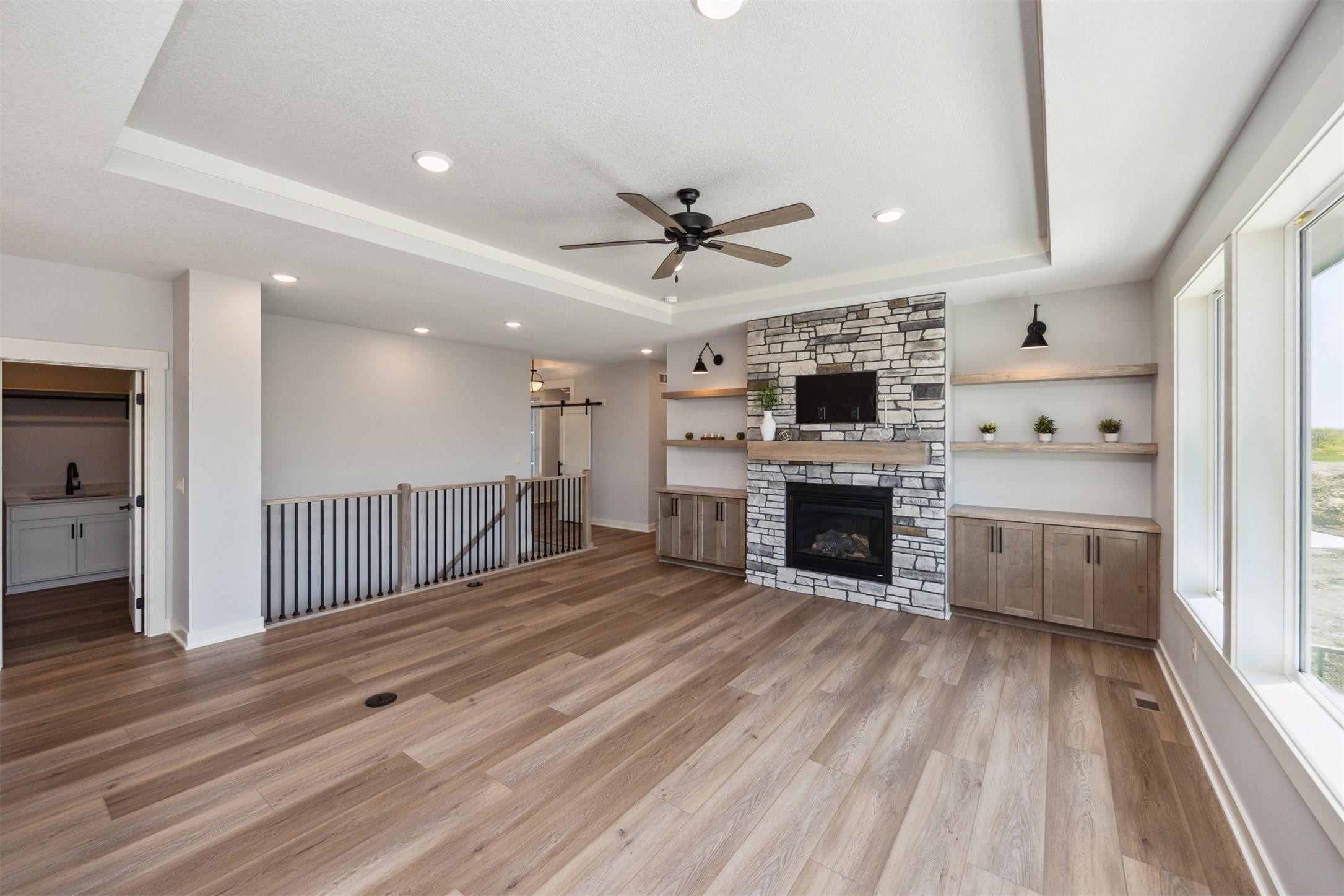 Clive, Iowa, 50325, United States, 4 Bedrooms Bedrooms, ,3 BathroomsBathrooms,Residential,For Sale,1927799