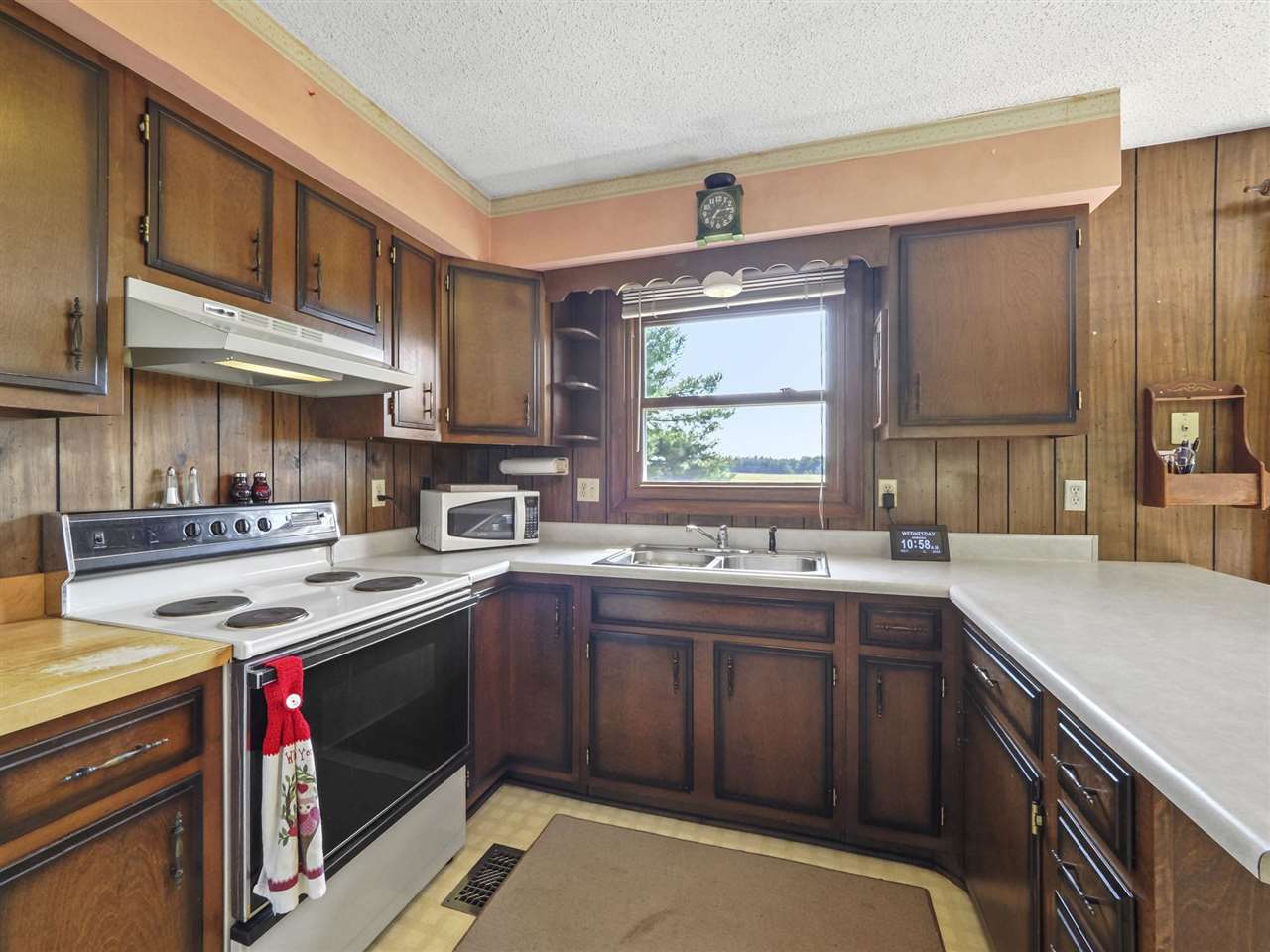 Ellsworth, Michigan, 49729, United States, 2 Bedrooms Bedrooms, ,2 BathroomsBathrooms,Residential,For Sale,1883288