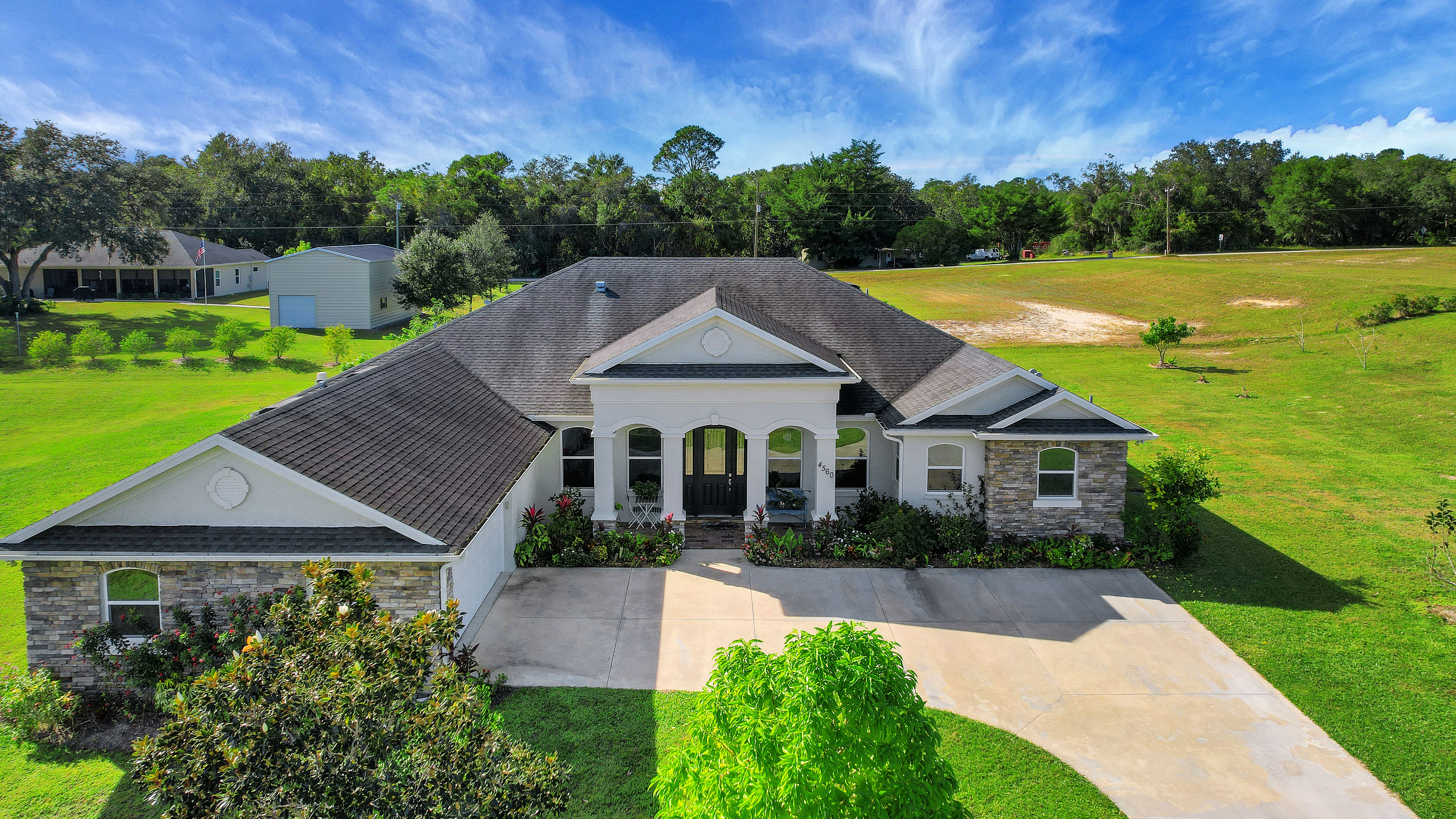 Lady Lake, Florida, 32159, United States, 4 Bedrooms Bedrooms, ,3 BathroomsBathrooms,Residential,For Sale,2005730