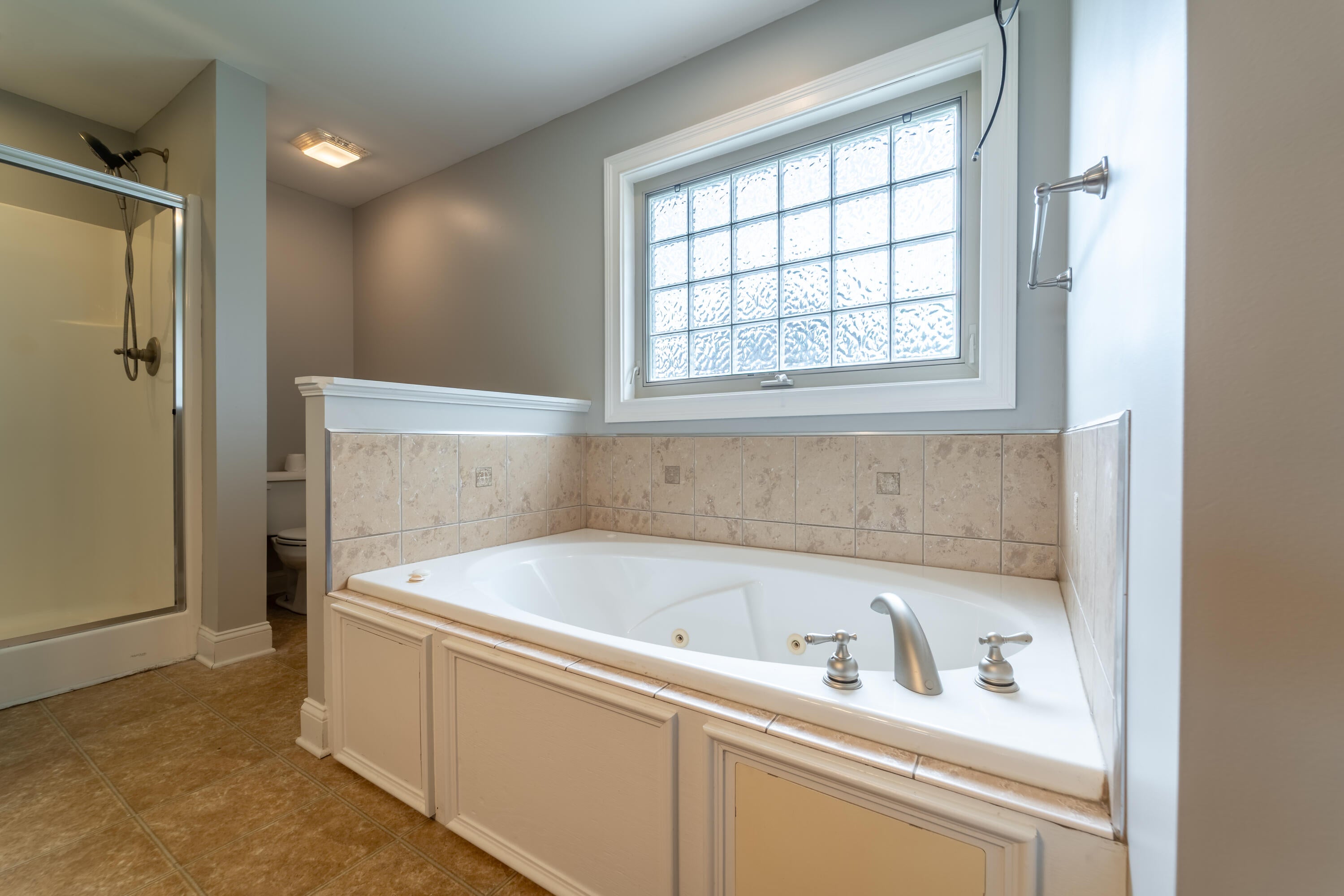 Richmond, Kentucky, 40475, United States, 3 Bedrooms Bedrooms, ,2 BathroomsBathrooms,Residential,For Sale,2047972