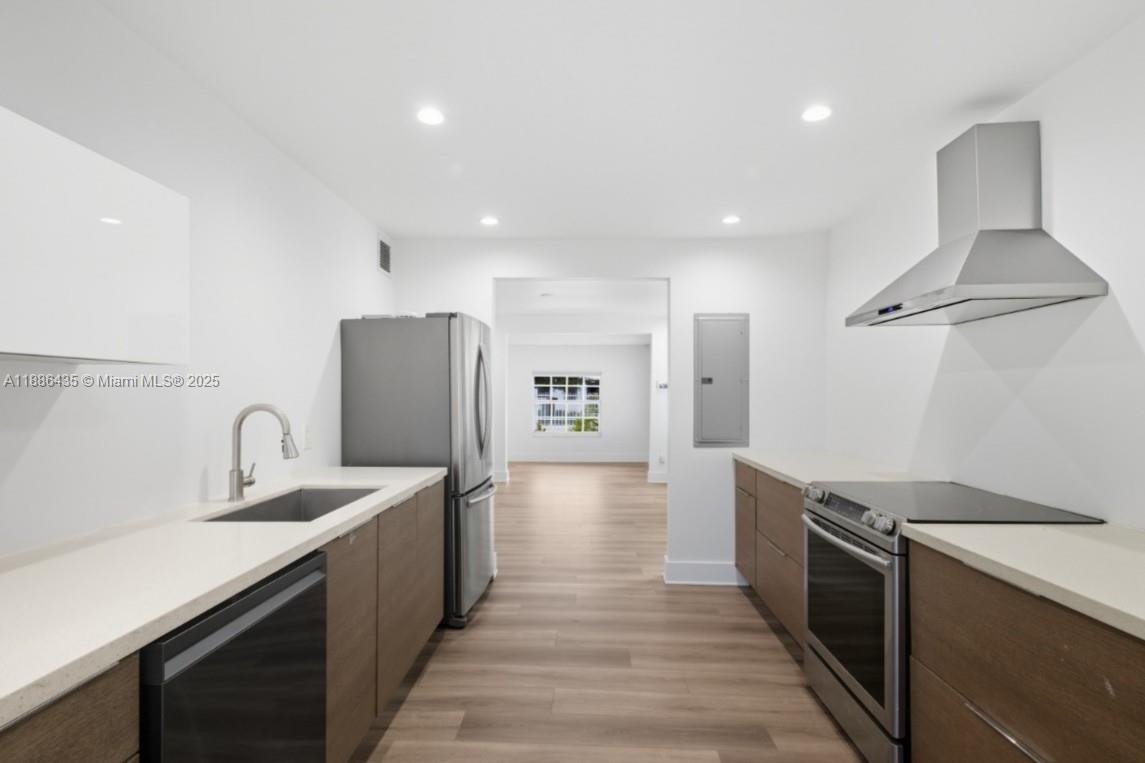 Miami, Florida, 33125, United States, 2 Bedrooms Bedrooms, ,1 BathroomBathrooms,Residential,For Sale,1954935