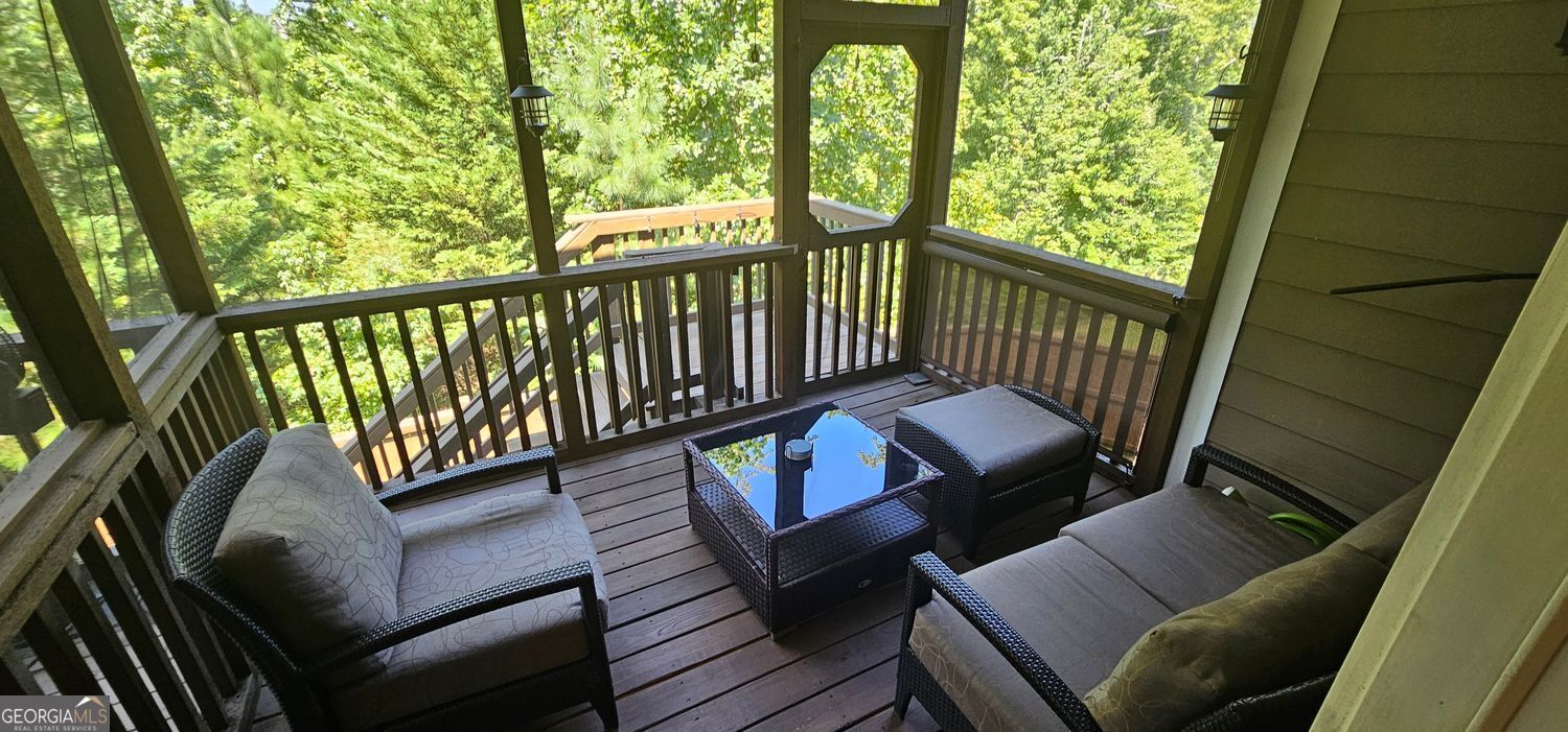 Cumming, Georgia, 30040, United States, 5 Bedrooms Bedrooms, ,5 BathroomsBathrooms,Residential,For Sale,1922351