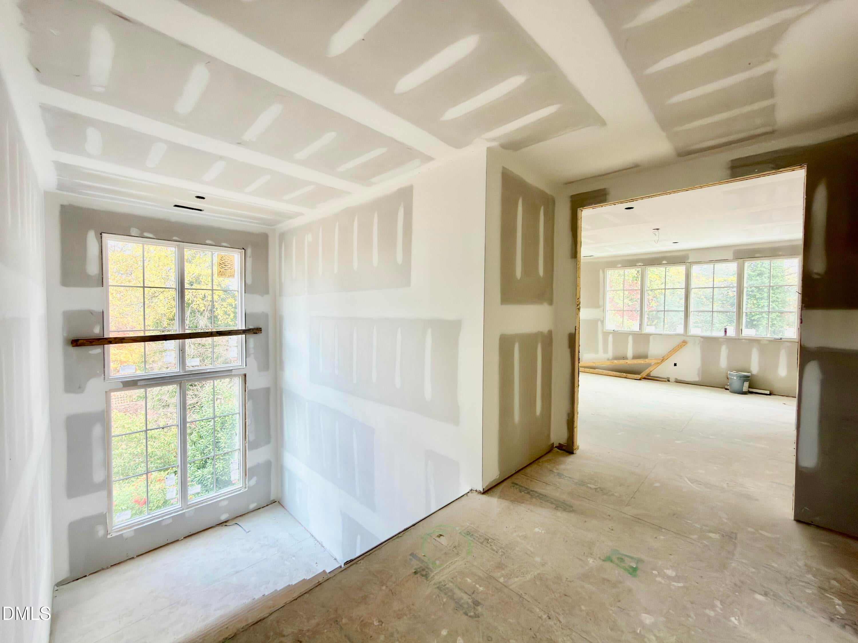 Raleigh, North Carolina, 27608, United States, 4 Bedrooms Bedrooms, ,6 BathroomsBathrooms,Residential,For Sale,1988275