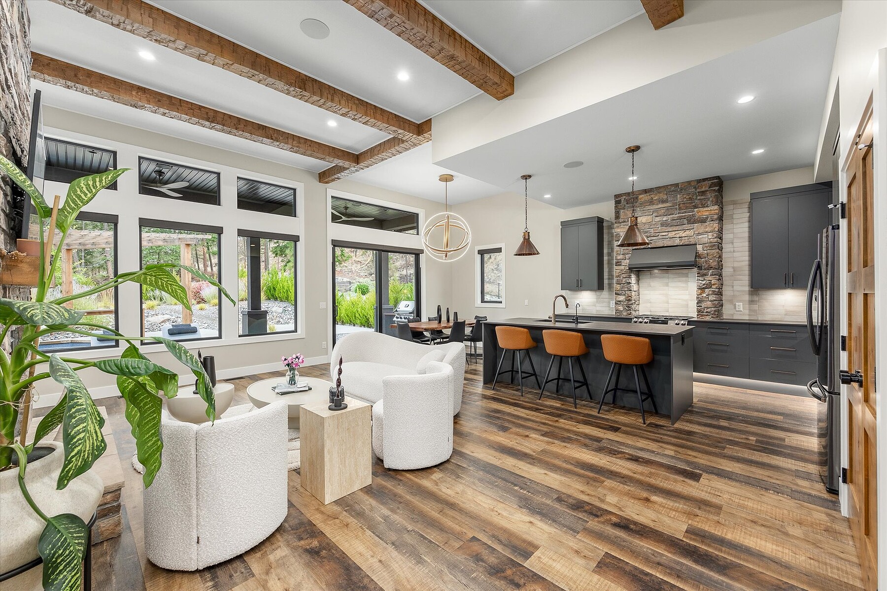  Contemporary Home in Lakestone - 物件實景