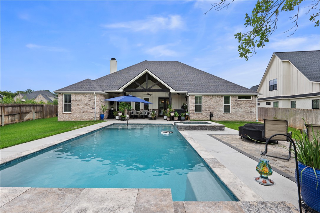 College Station, Texas, 77845, United States, 4 Bedrooms Bedrooms, ,4 BathroomsBathrooms,Residential,For Sale,1862401