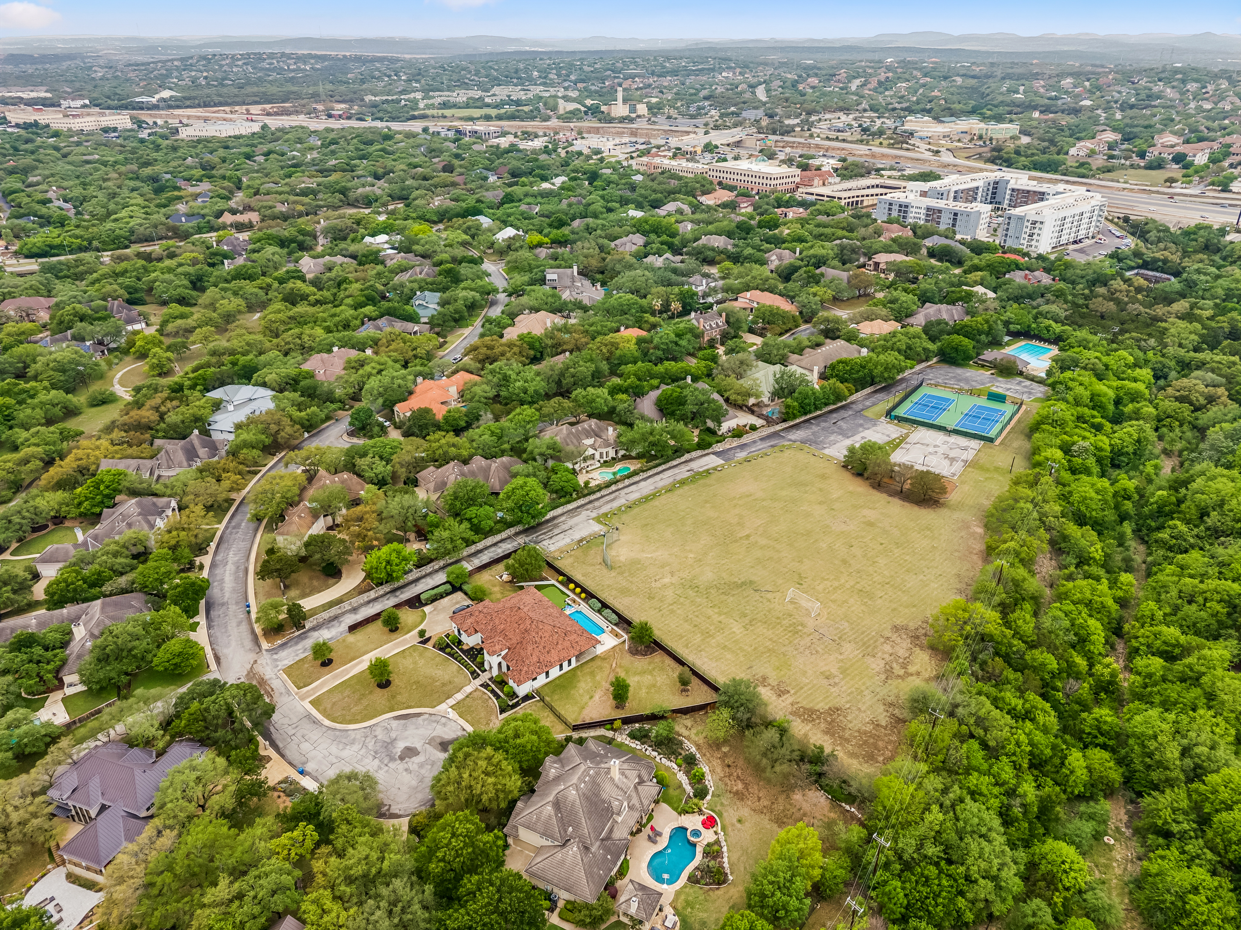  Elevated Living with Park Views in The Waters at Deerfield - 物件實景