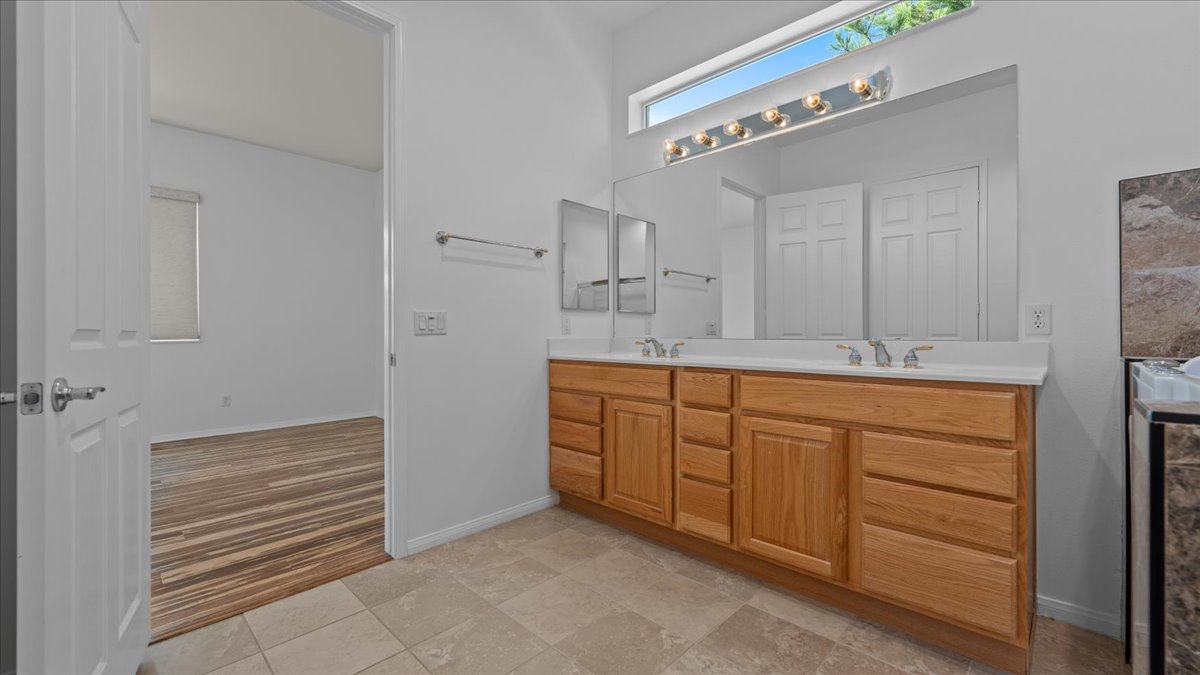 Beaumont, California, 92223, United States, 2 Bedrooms Bedrooms, ,3 BathroomsBathrooms,Residential,For Sale,1931673