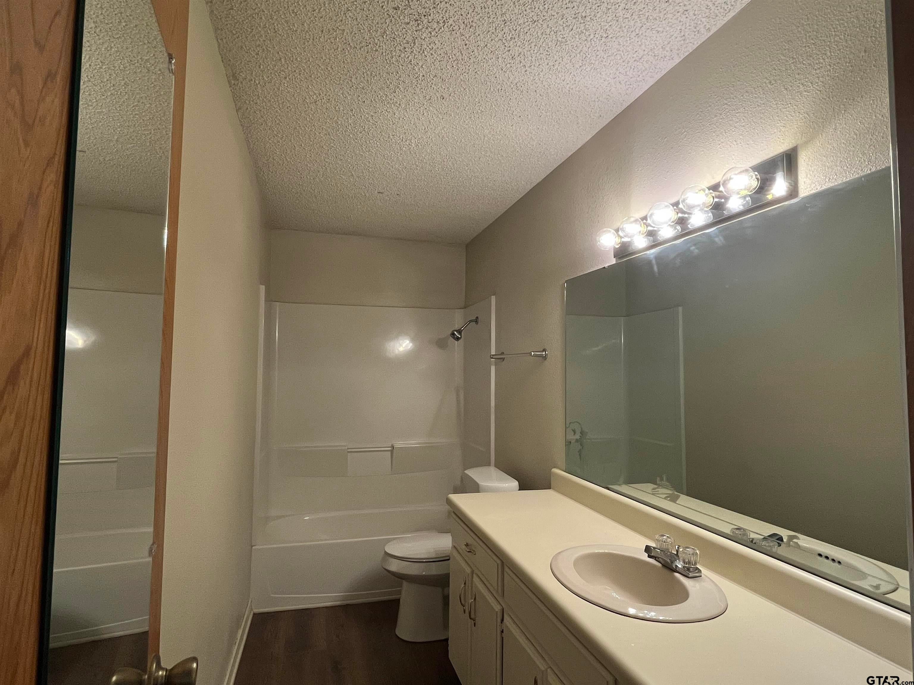 Pittsburg, Texas, 75686, United States, 3 Bedrooms Bedrooms, ,2 BathroomsBathrooms,Residential,For Sale,1848749